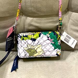 COPY - NWT Vera Bradley crossbody handbag or wristlet 4 departments spacious co…